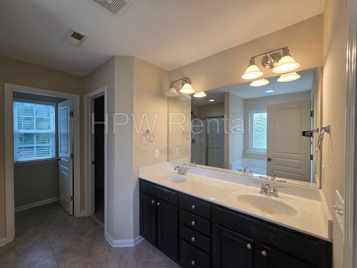 Spacious 4BR, 2.5BA Home with Screened Patio on a Fully Fenced Lot – Convenient Durham Location property image