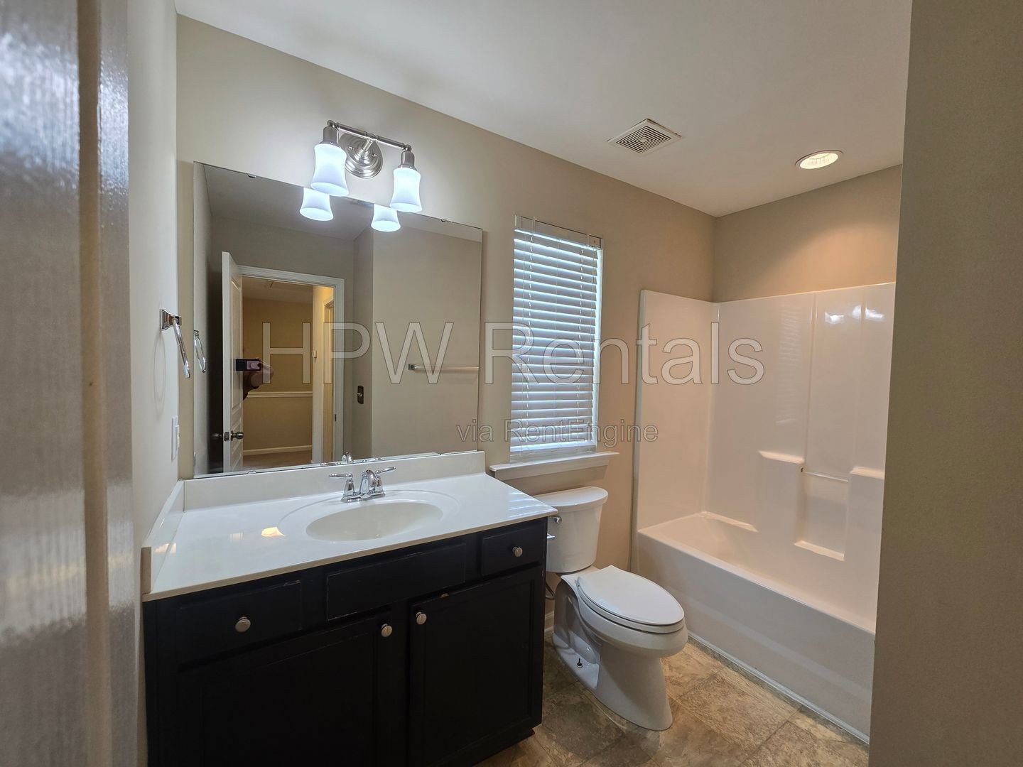 Spacious 4BR, 2.5BA Home with Screened Patio on a Fully Fenced Lot – Convenient Durham Location property image