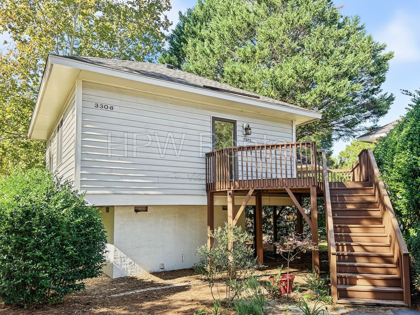 3306 Mill Run | 1 Bedroom with Deck and Assigned Parking property image