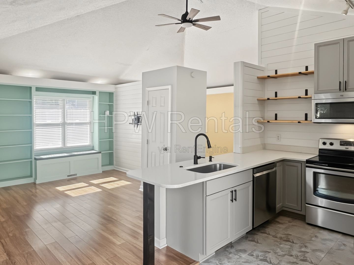 3306 Mill Run | 1 Bedroom with Deck and Assigned Parking property image