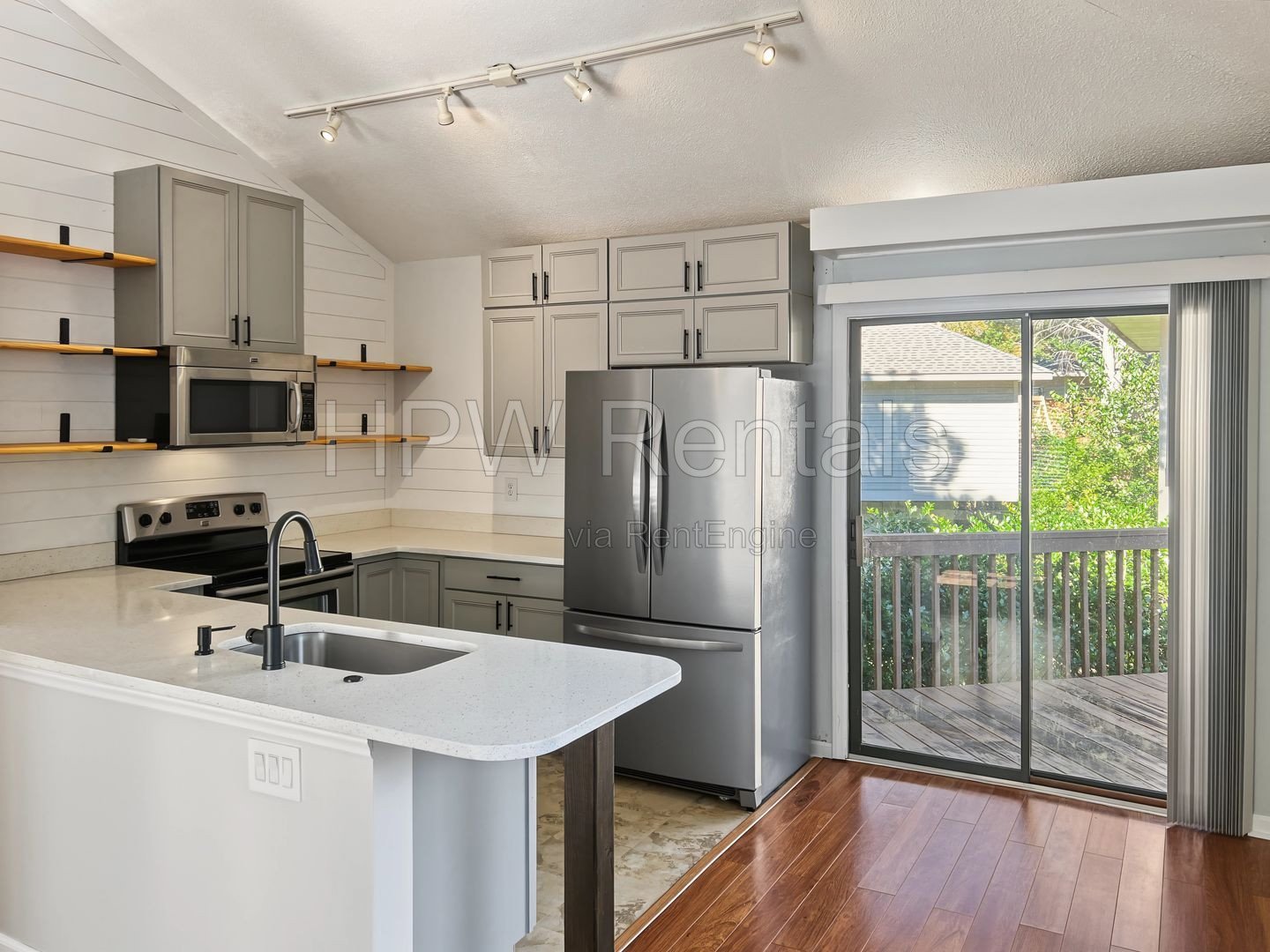3306 Mill Run | 1 Bedroom with Deck and Assigned Parking property image