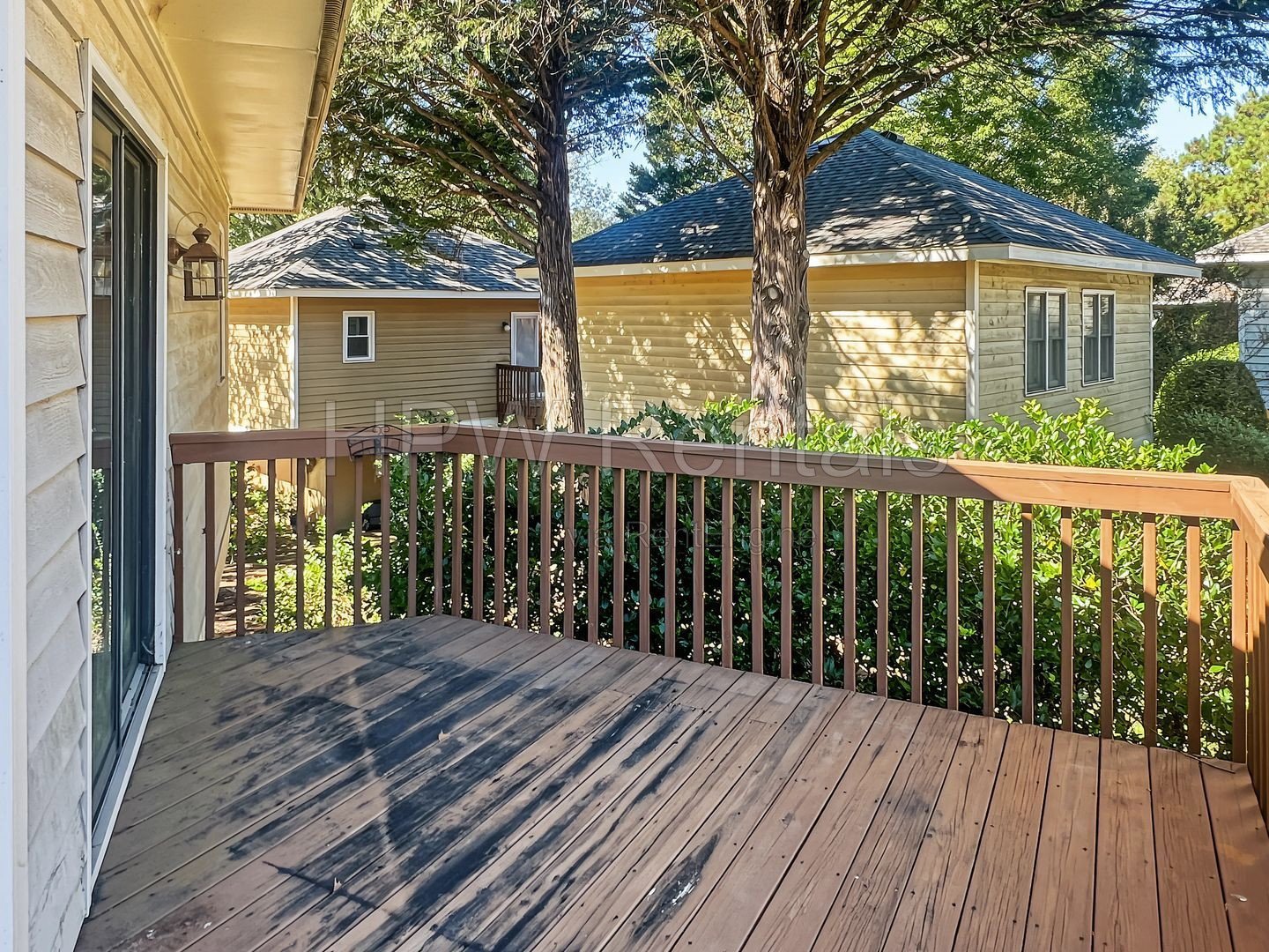 3306 Mill Run | 1 Bedroom with Deck and Assigned Parking property image