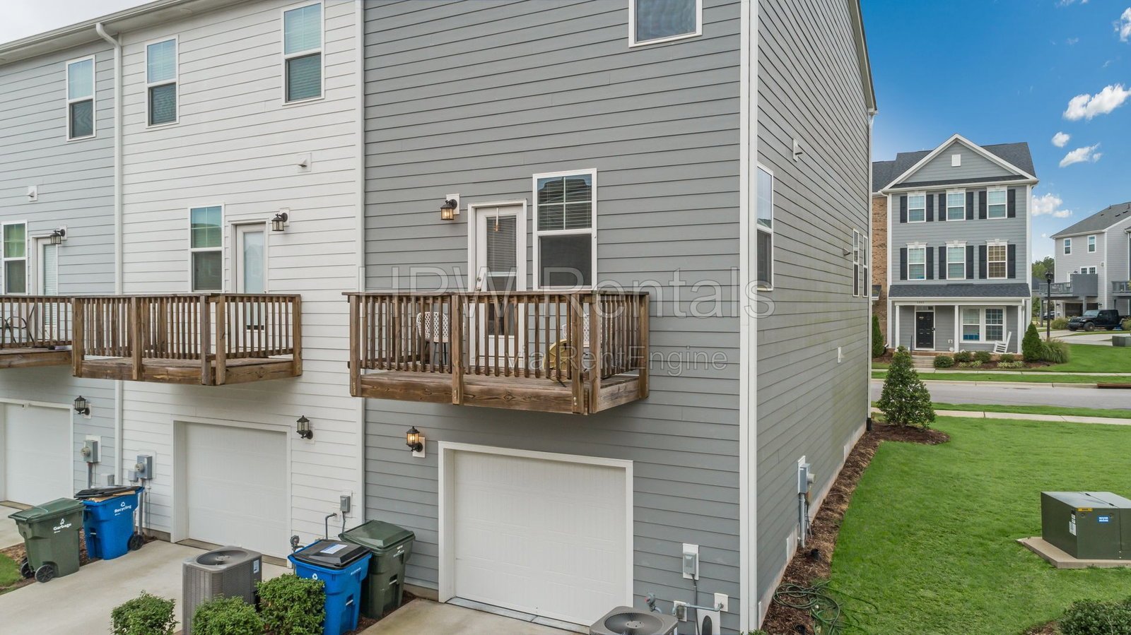 Resort-Style Living at 5401 North – Pool, Fitness Center & Greenway Access! property image