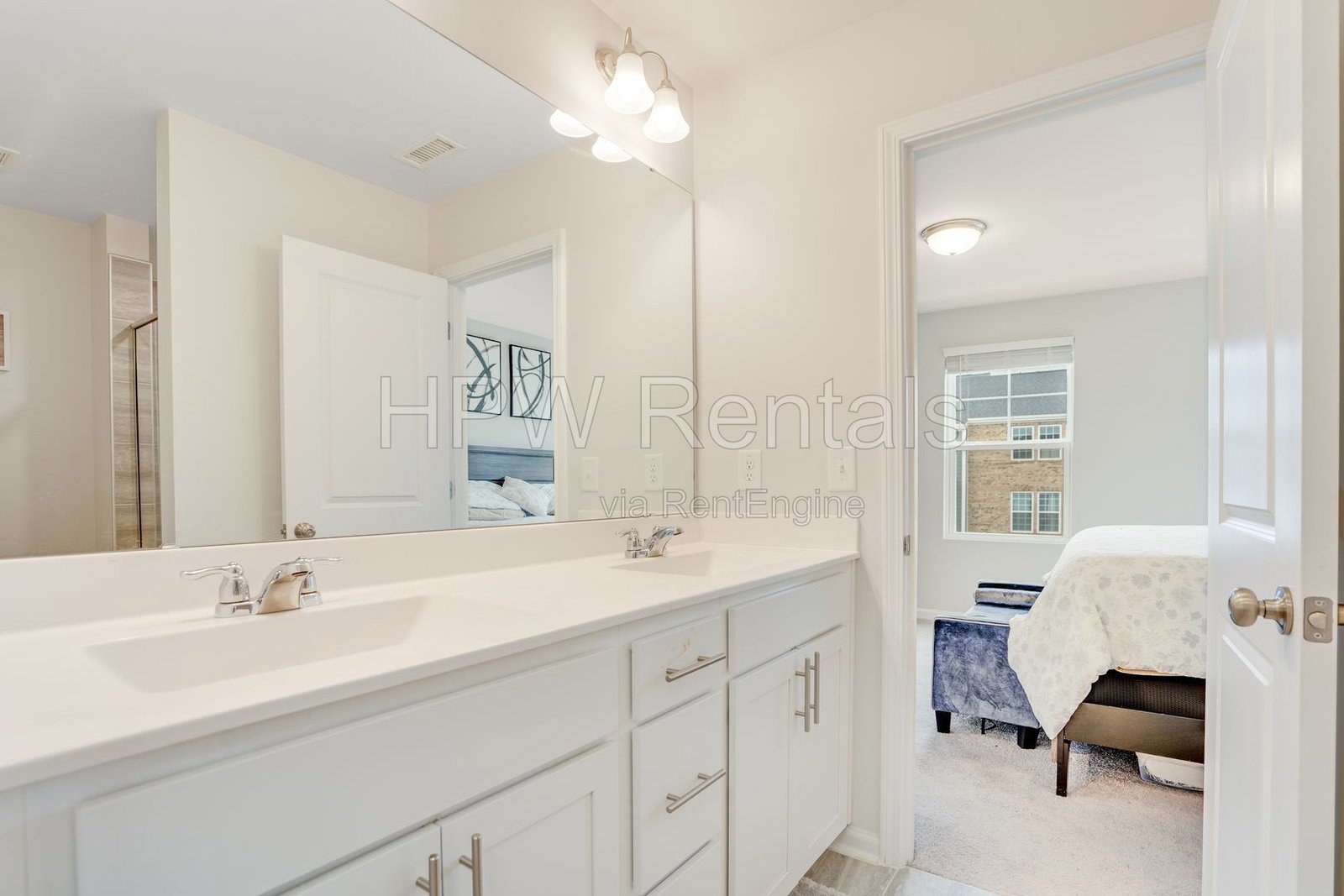 Resort-Style Living at 5401 North – Pool, Fitness Center & Greenway Access! property image