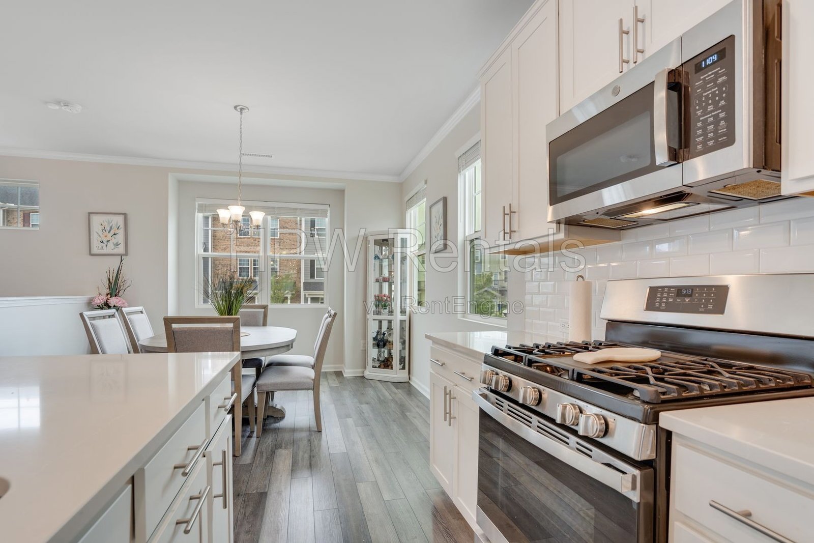 Resort-Style Living at 5401 North – Pool, Fitness Center & Greenway Access! property image
