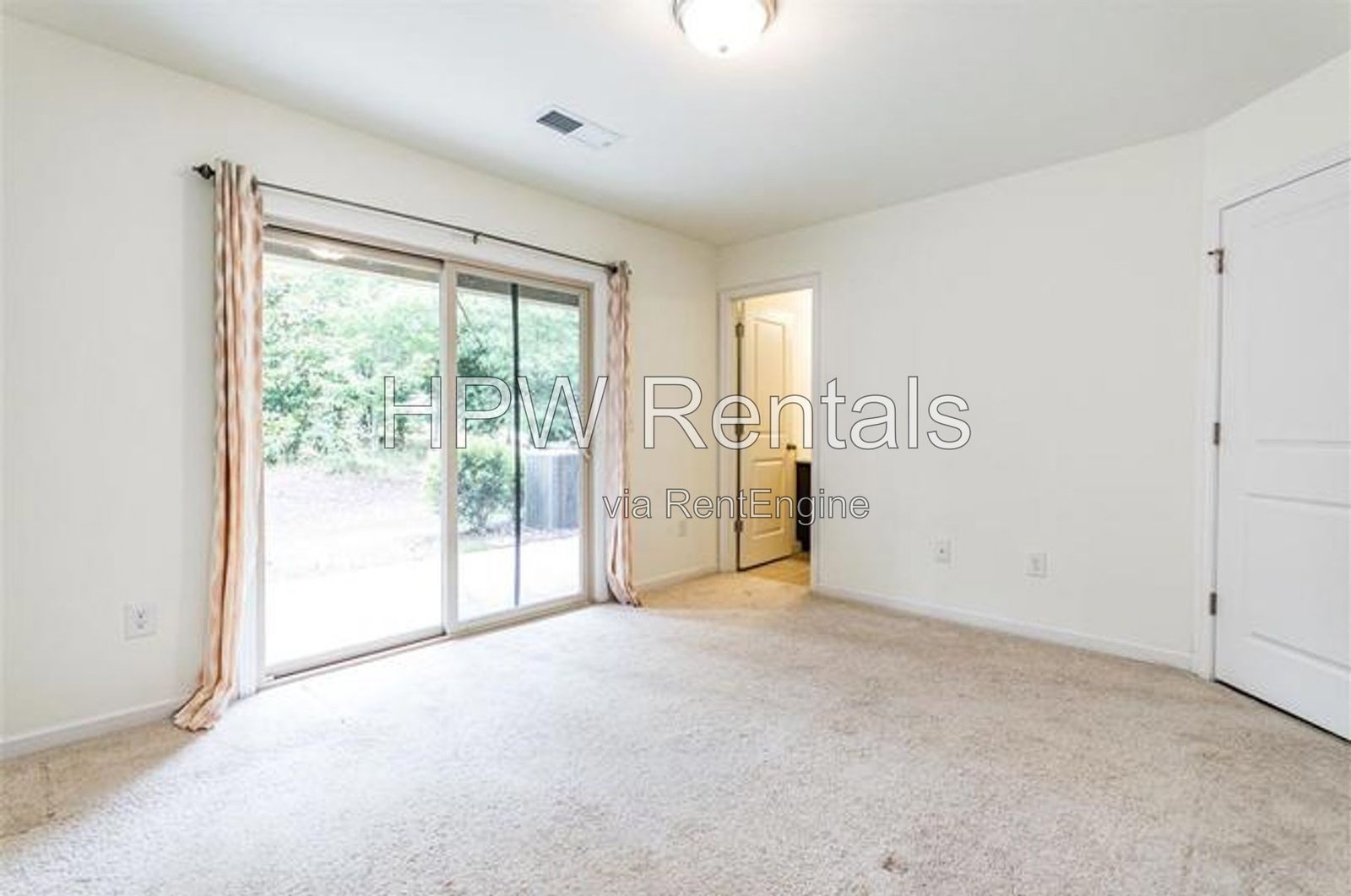Prime Cary Living in Fryars Gate – Available Now! property image
