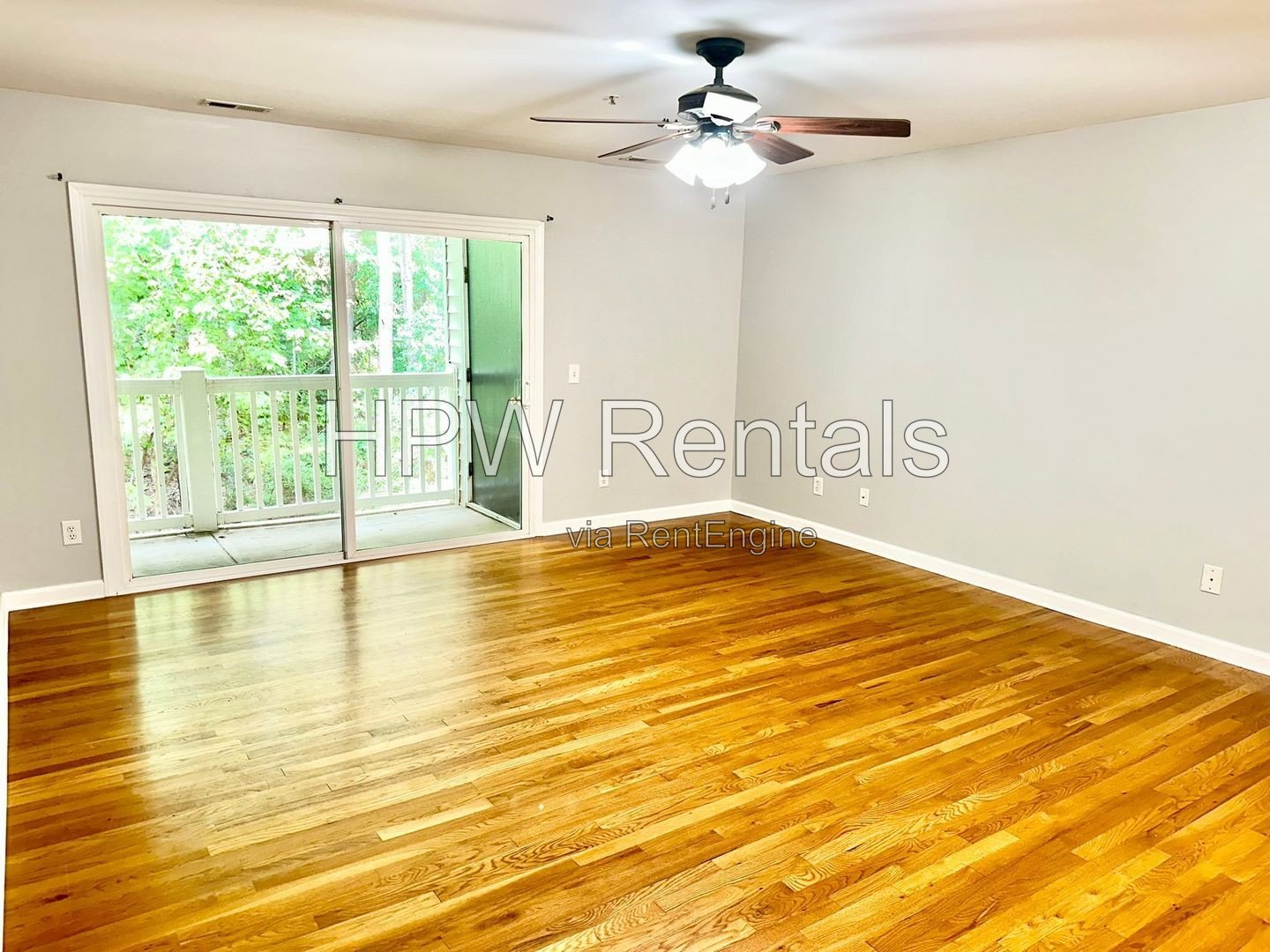25% OFF 1 MONTH: 2nd floor 3-bedroom condo! property image
