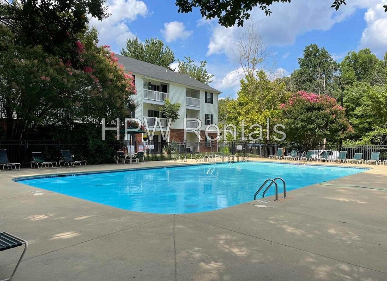 25% OFF 1 MONTH: 2nd floor 3-bedroom condo! property image