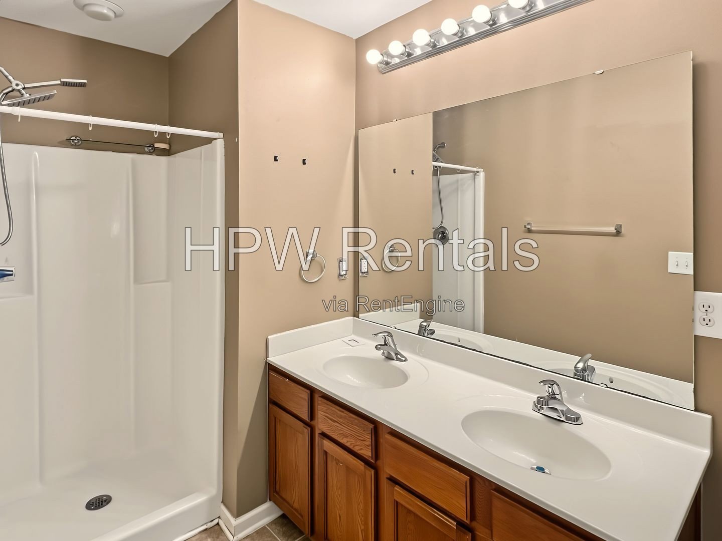 Now pre-leasing! property image