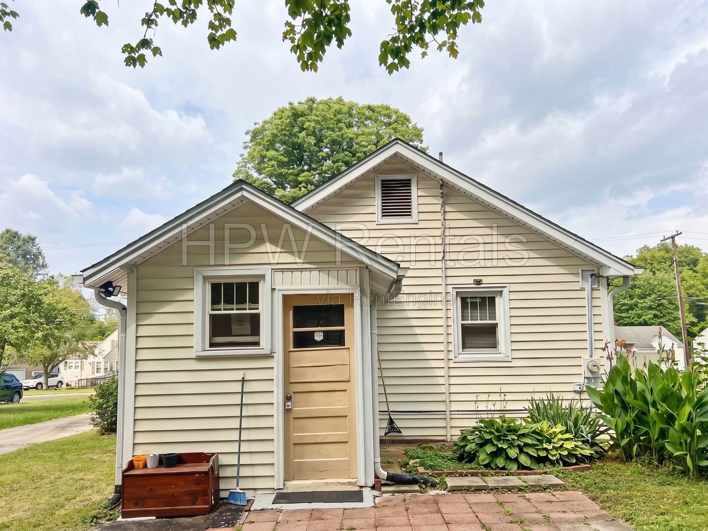 Charming One-Level Bungalow with a Rocking-Chair Front Porch property image